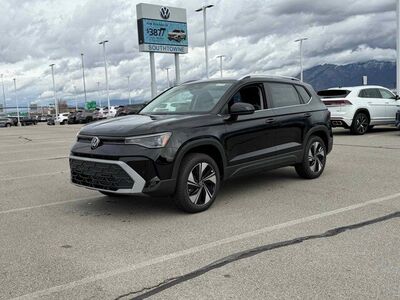 2026 Volkswagen Taos SE 4Motion