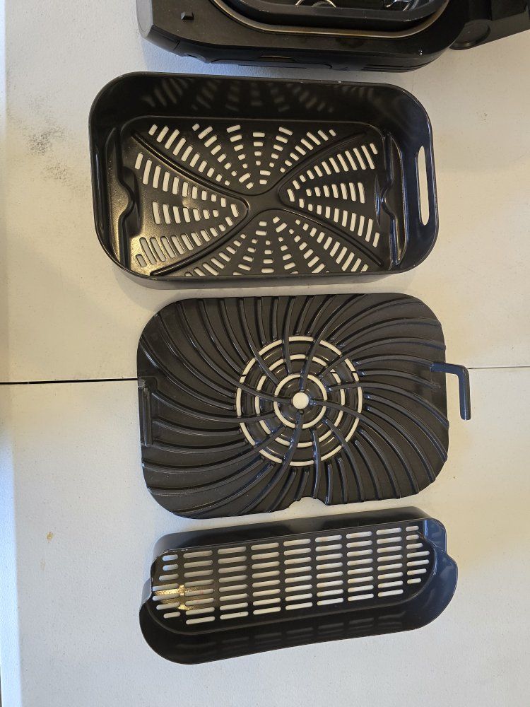 Main image 7