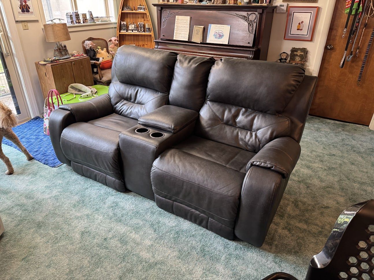 Electric reclining couch with usb