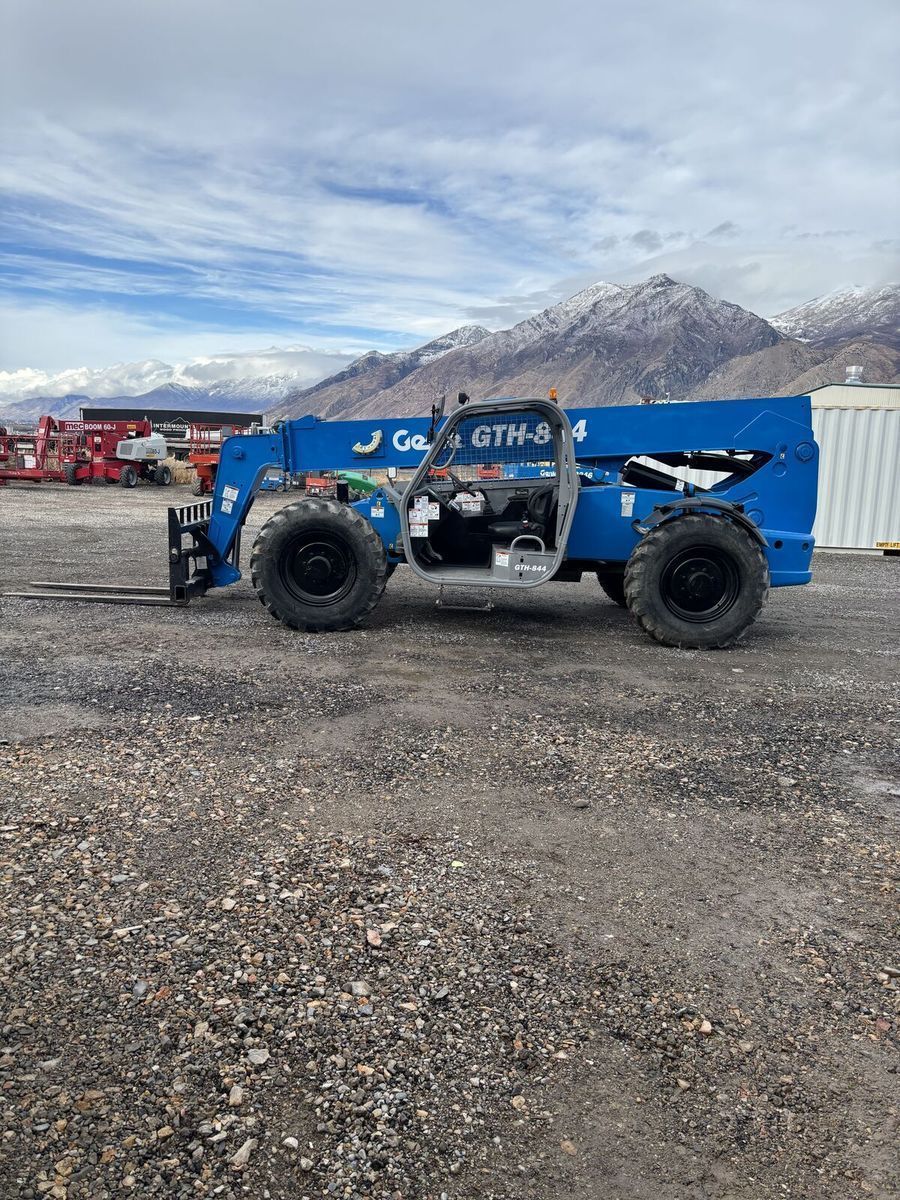 2013 Genie GTH-844 Telehandler/Forklift | 2,457 Hours | 1-Year Warranty Included