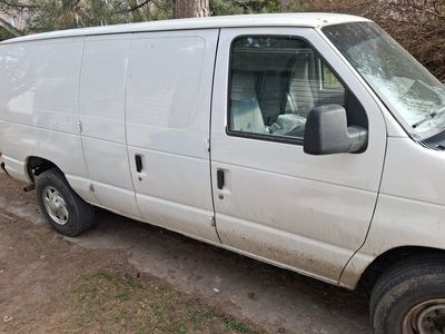 2002 FORD E E-250
