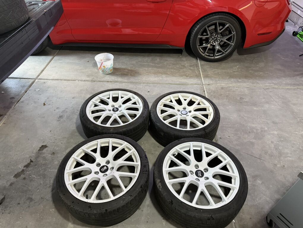 19in Nuespeed wheels 5x112 (came off VW Golf R)