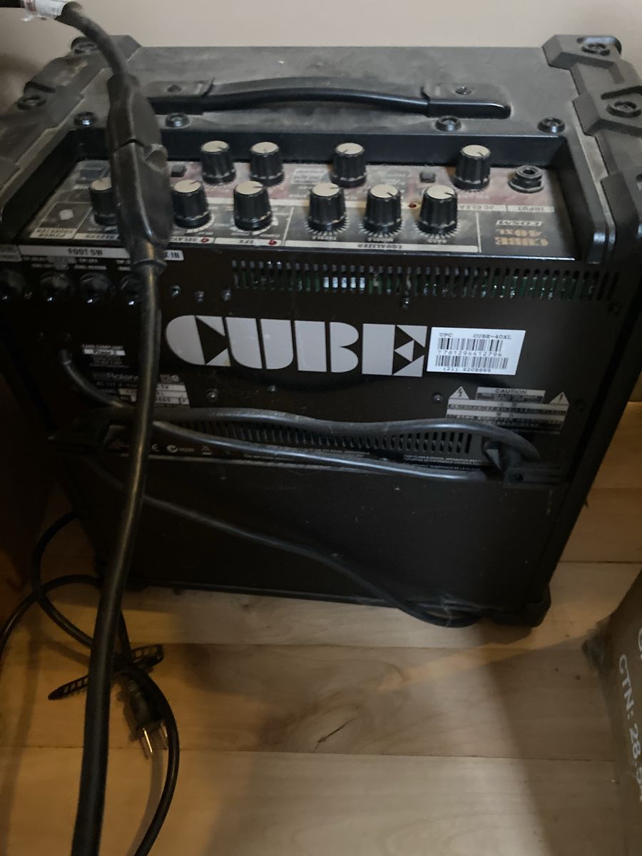 Roland Cube-40XL Guitar Amplifier