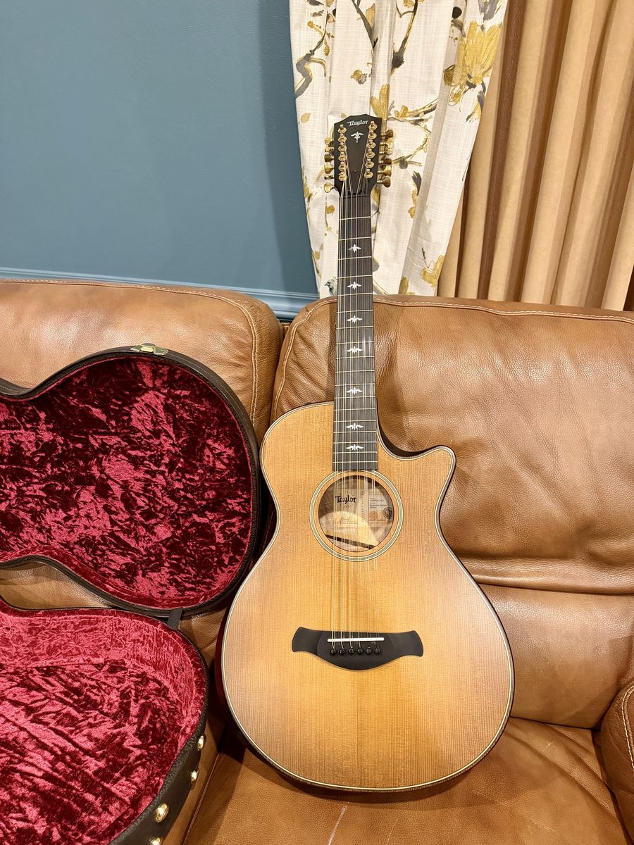 Taylor 652ce Builder’s Edition 12 String (like new)