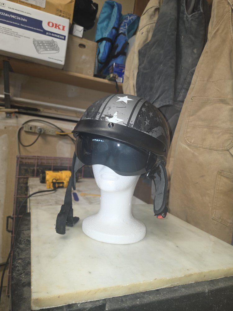 Main image 3