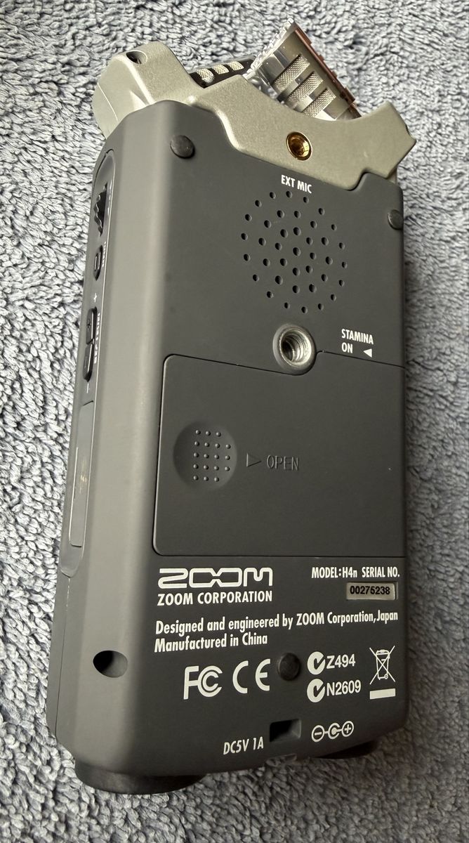 Main image 3