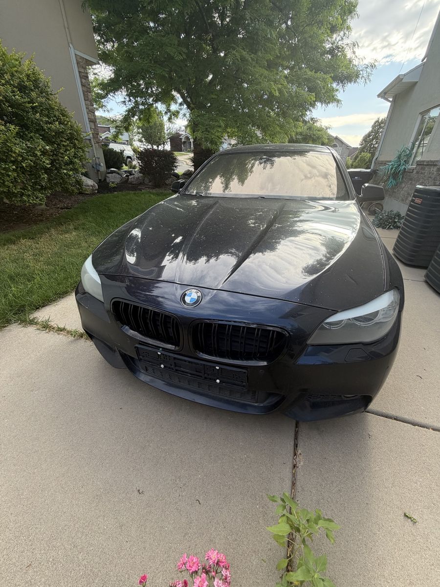 2011 BMW 5 Series 550i xDrive