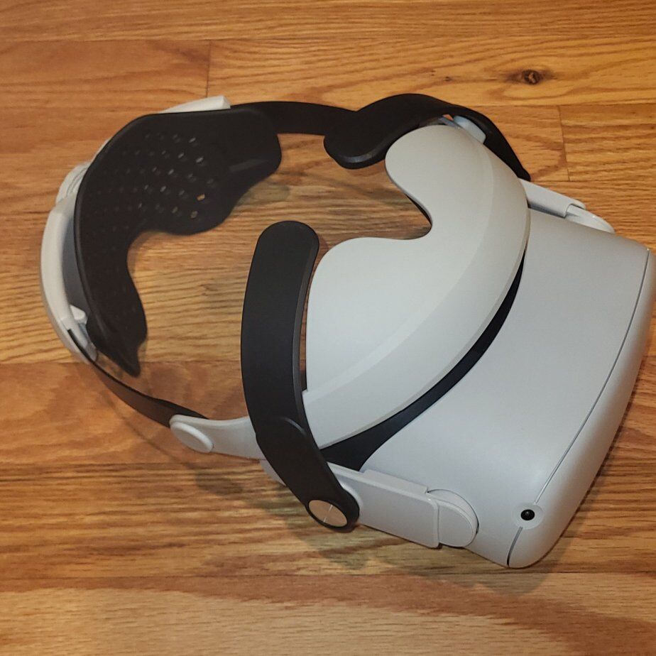Oculus Quest 2 (256 GB) with add-ons