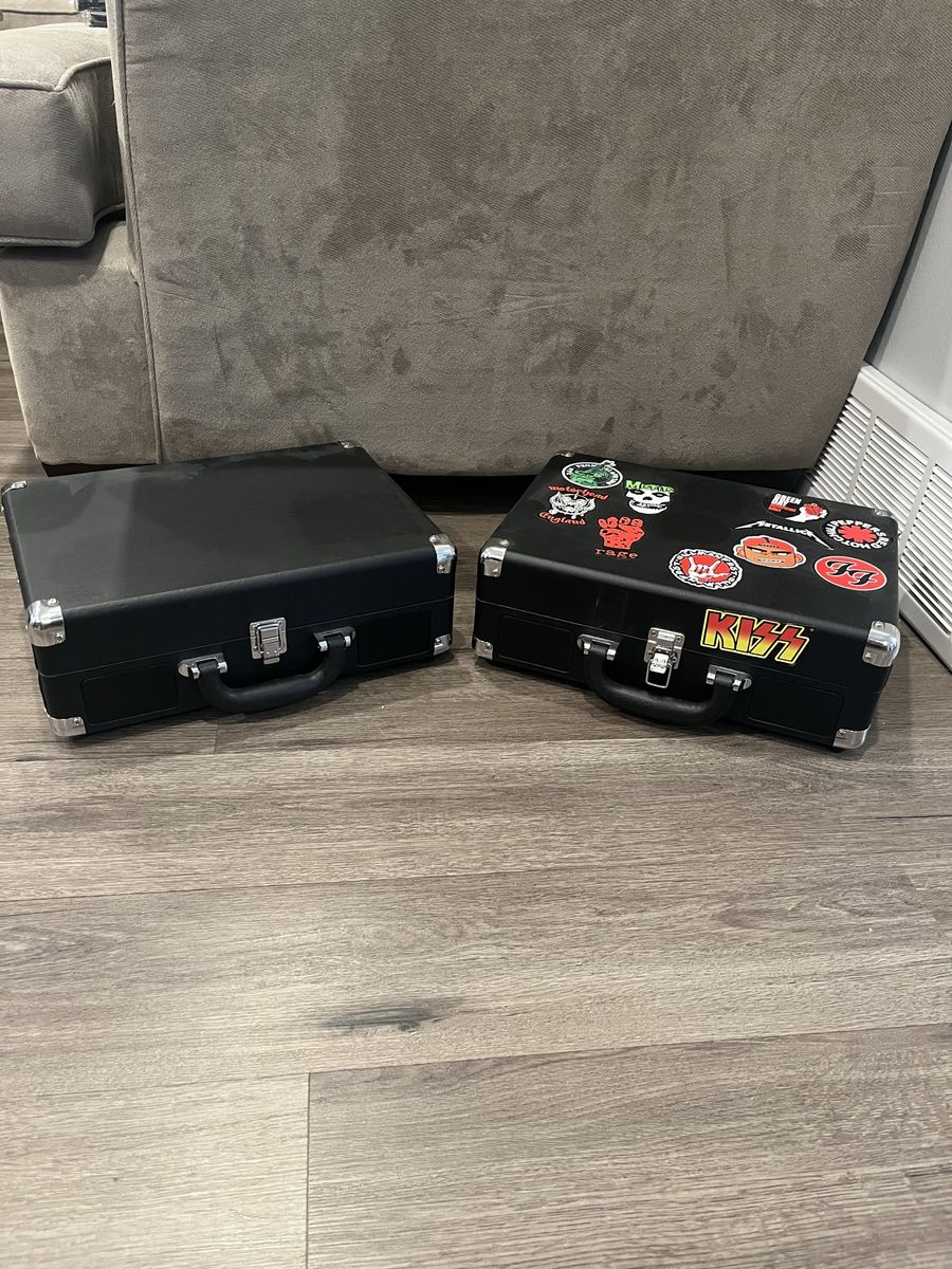 Suitcase record players