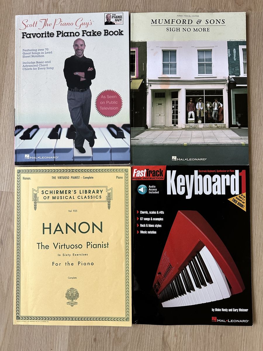 Lot of 7 Assorted Piano/Keyboard Sheet Music Books