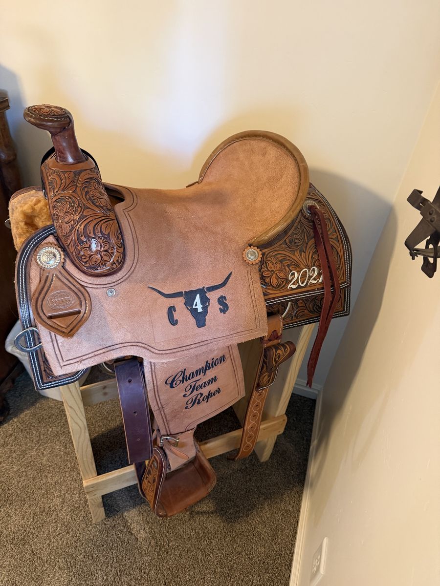 Champion Team Roper saddle