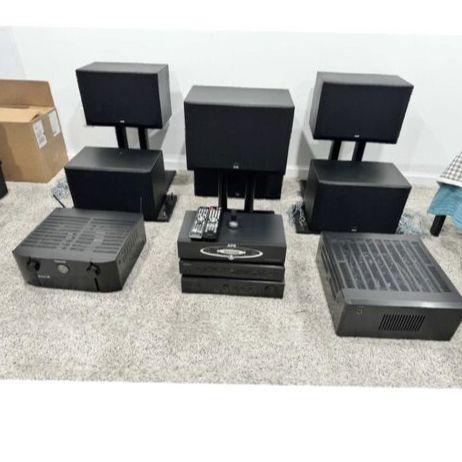 HIGH-END BOWERS & WiLKINS HOME THEATRE BUNDLE