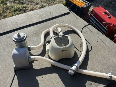 Intex Krystal Clear Saltwater System Pool Pump - Used, Good Condition