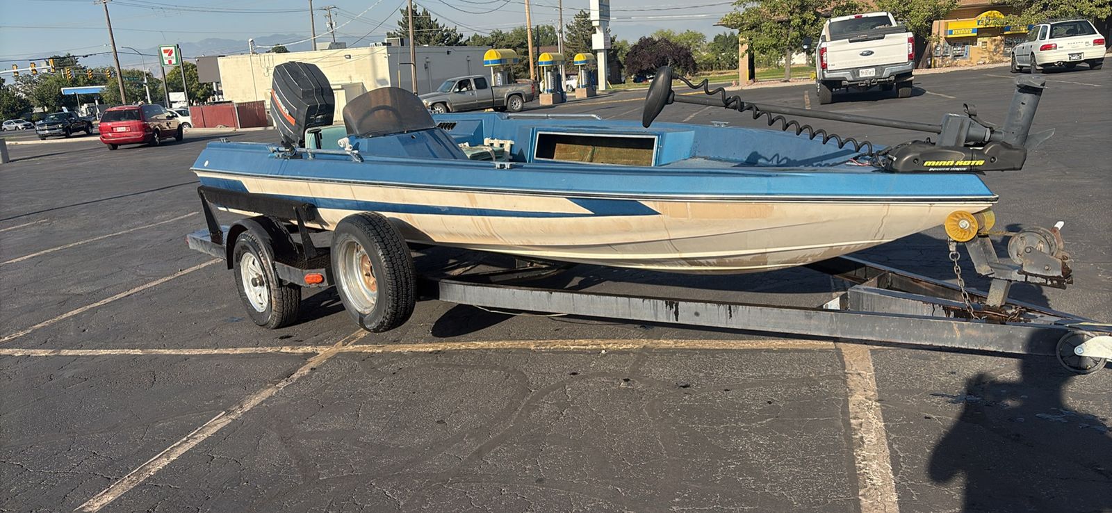 Vintage Bass Boat with Mariner 175 Outboard & Minn Kota Trolling Motor, Trailer Included