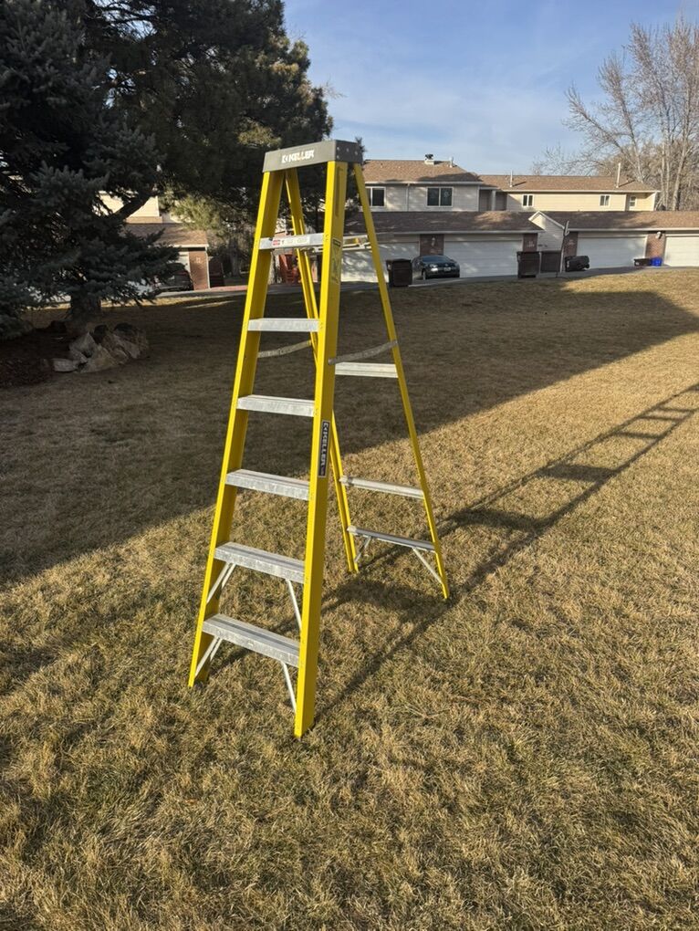 7ft Fiberglass Ladder Type I Tall Model 777