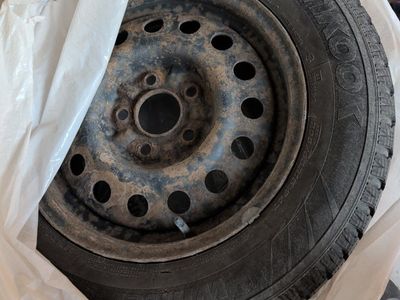 Hankook Winter I*Pike 205/65R15 Car Winter Tire with Rusty Steel Rim from Honda Accord