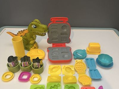 Playdough Accessories + Dino Chomp