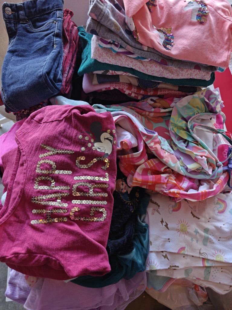 Girls' clothing, large package, 3 pairs of shoes