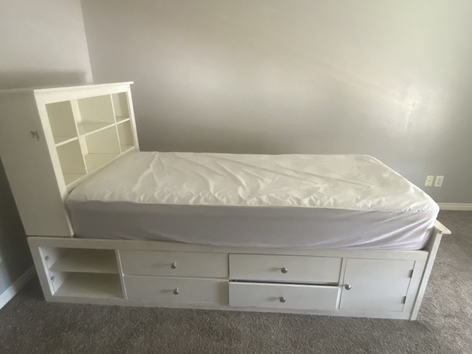 Main image 4