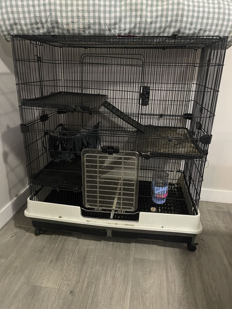 4 tier hutch/cage
