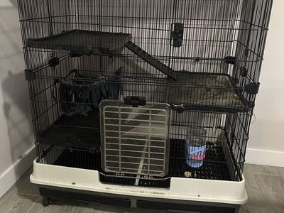 4 tier hutch/cage