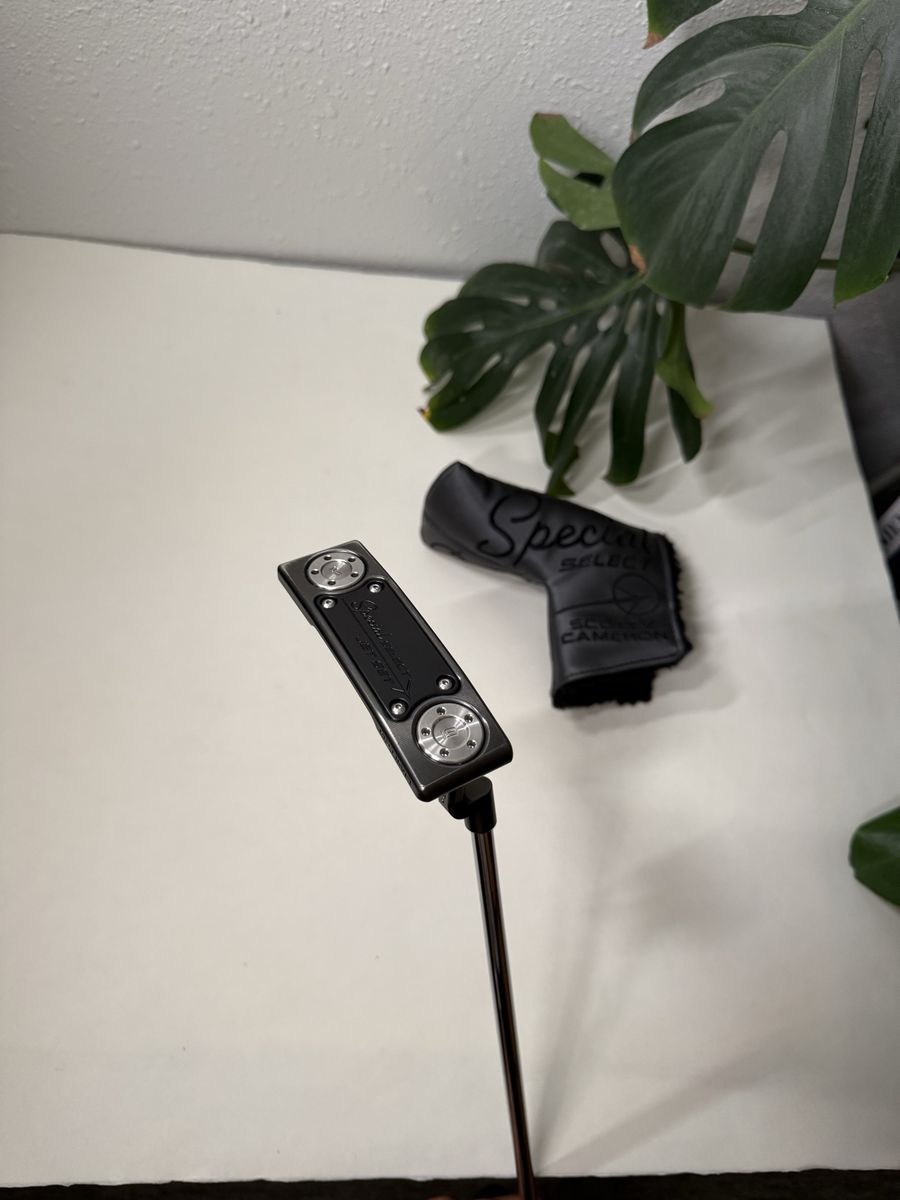 Scotty Cameron Limited Jet Set Newport 2+ LTD 34" RH Putter/Headcover