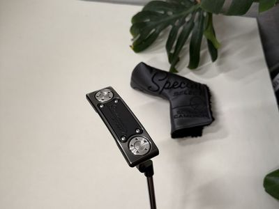 Scotty Cameron Limited Jet Set Newport 2+ LTD 34" RH Putter/Headcover