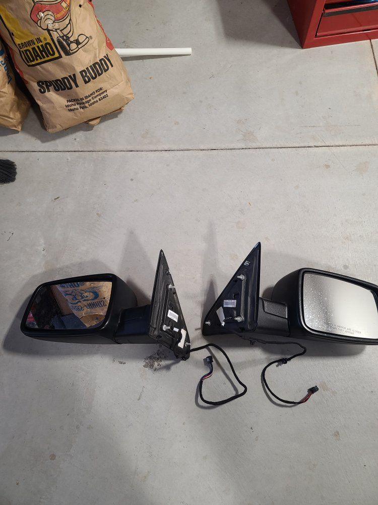 Factory Takeoff from 2016 Ram 1500. Set of Driver and Passenger Side Power Heated Mirrors