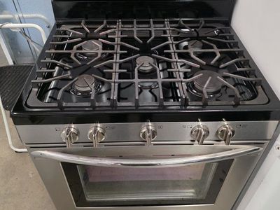 frigidaire gas range