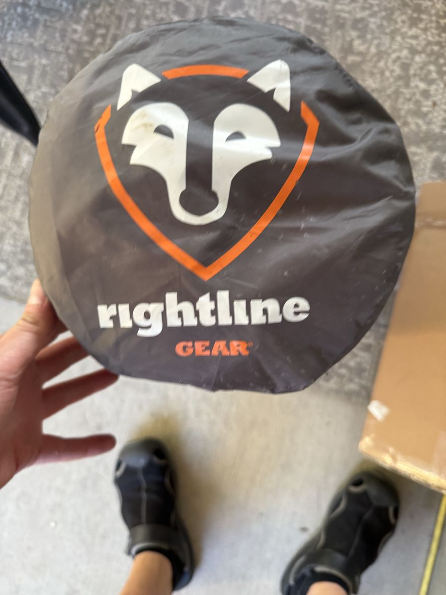 Rightline Gear Truck tent for 6.5’ beds