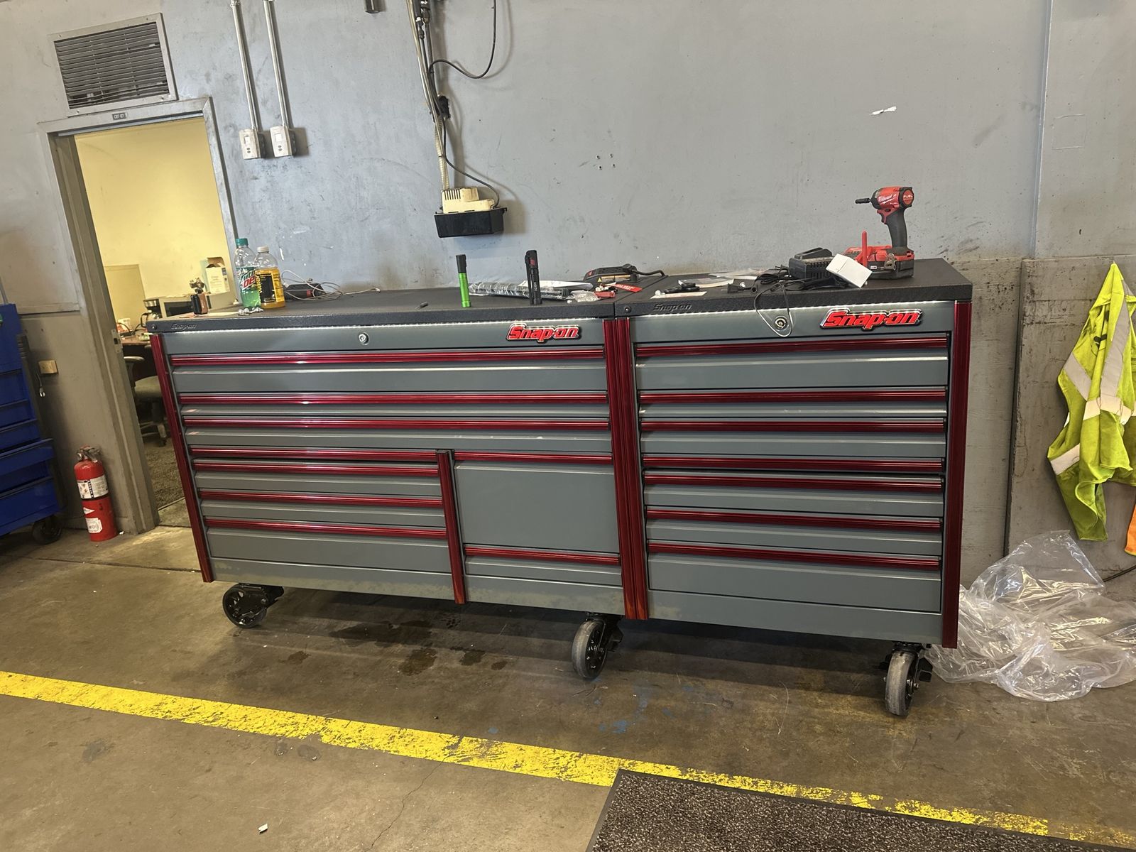 Snap-on epic 68” main box with 36” epic side box