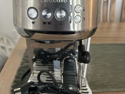Breville Bambino Plus Espresso Machine - Brushed Stainless Steel, Compact Design