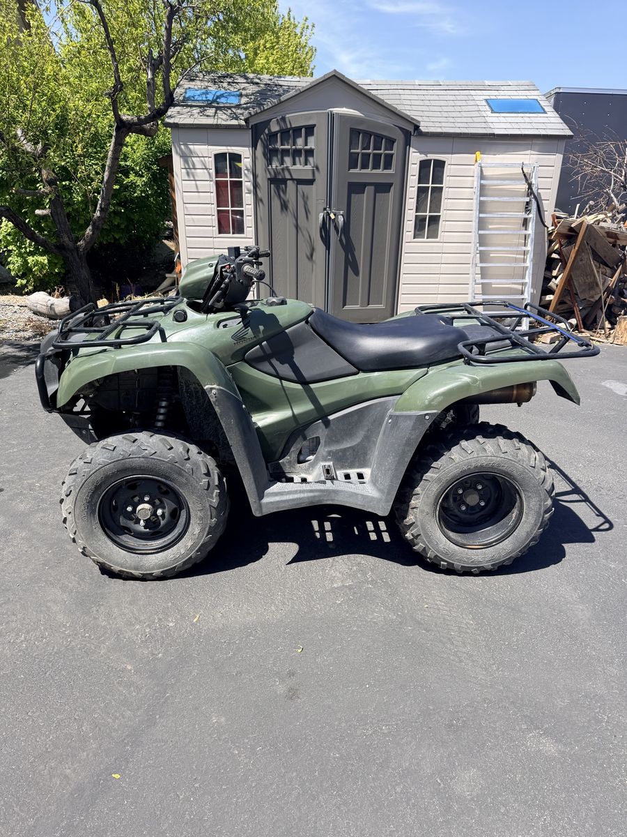 2013 Honda Foreman 500cc, Fuel Injection, 4x4 ATV (Olive Green) excellent condition, 623 low miles, Still like new!