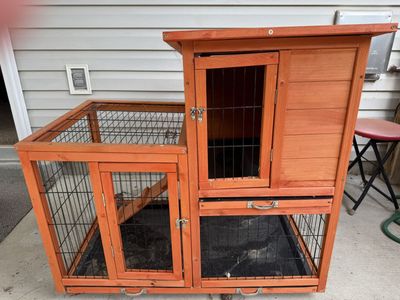 Wooden Rabbit Hutch/Chicken Coop -Small Animal Enclosure with Pull-Out Trays