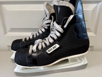 Men’s size 10.5 Bauer Black Panther Hockey Skates