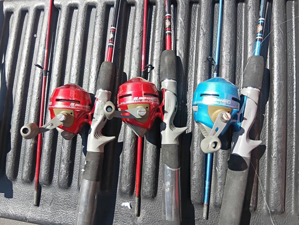 3 New Slingshot Fishing Poles & Reels!