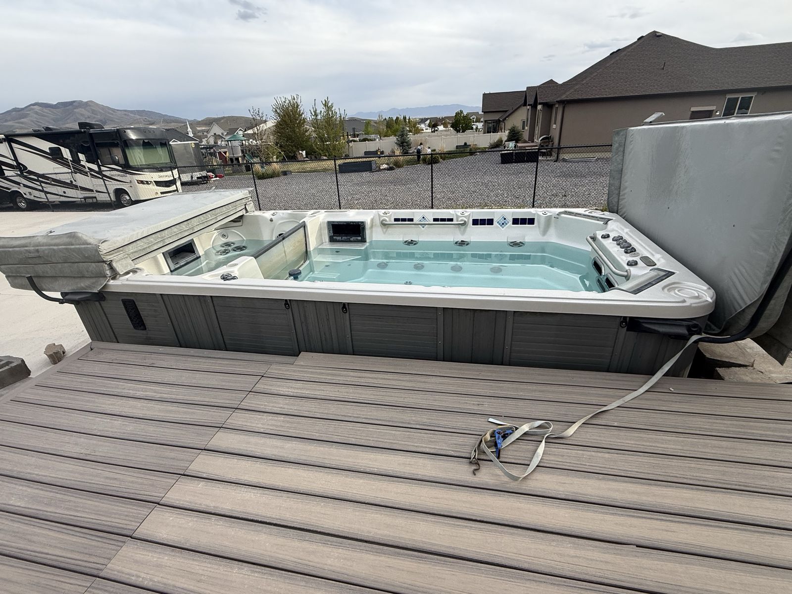 16’ Catalina Dual Temp- Swim Spa (Hot Tub Pool)