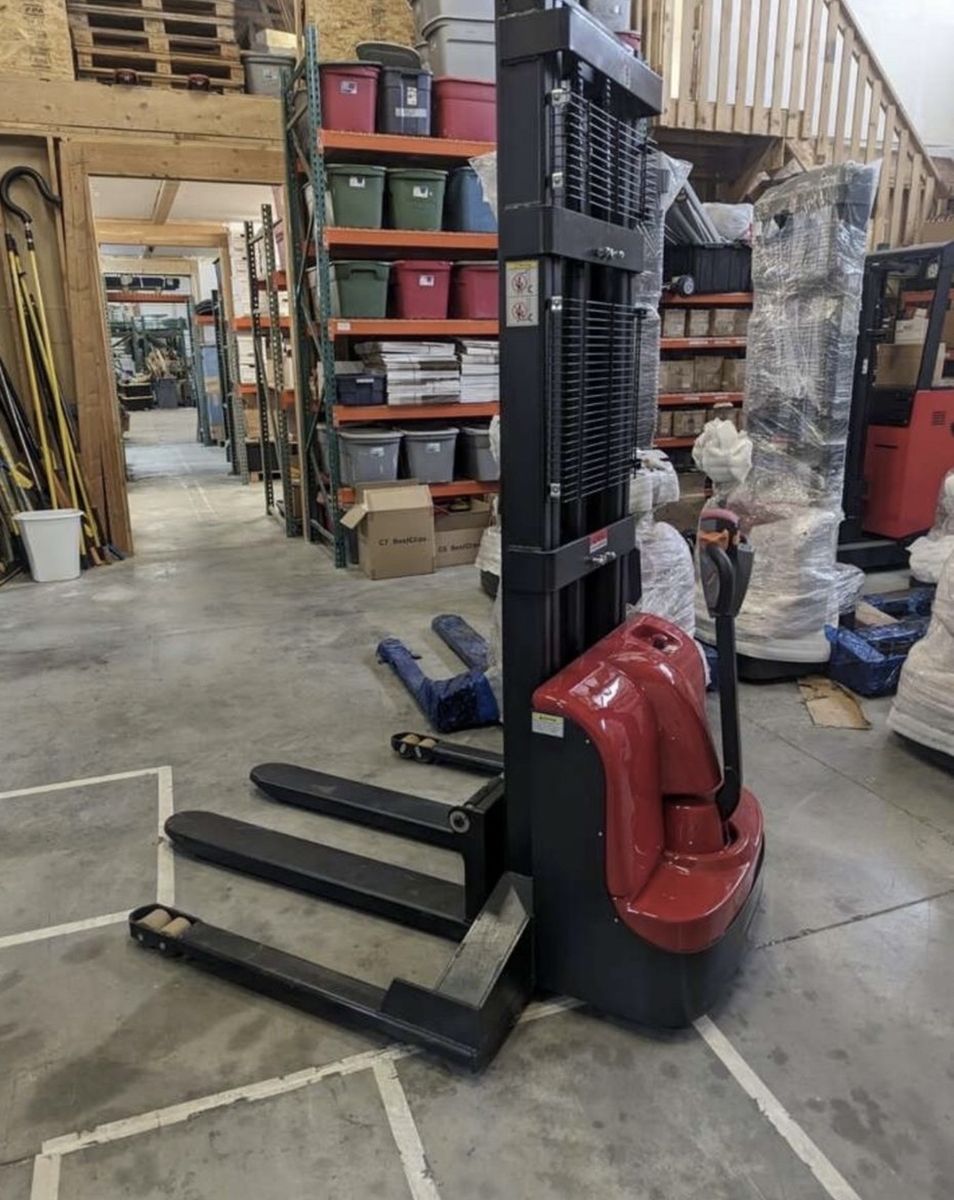 Electric Walkie Stackers in Stock