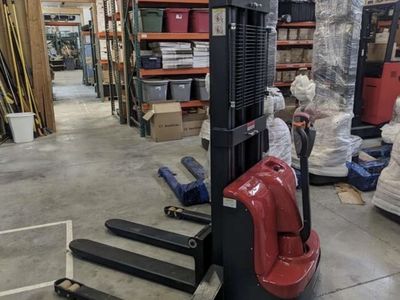 Electric Walkie Stackers in Stock