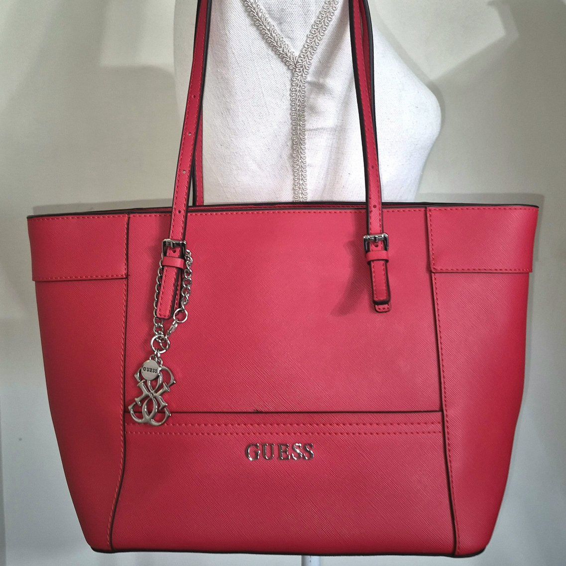 GUESS Red Saffiano Delaney Classic Zip Tote Charms