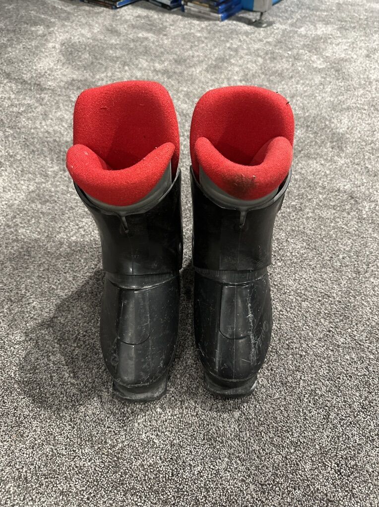 Kids Ski Boots Size 5