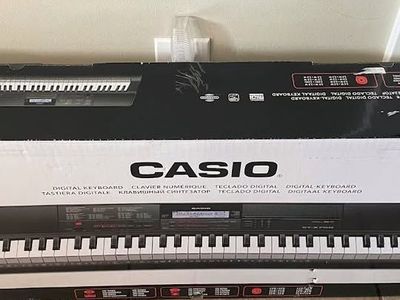 Brand new Casio CT-X700 Premium Portable Keyboard/piano Bundle. it comes with new stand and headphone.
