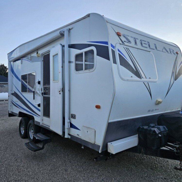 2011 Stellar 18 CB toy hauler