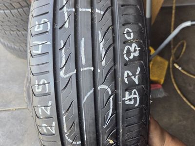 SET OF 225/45R18