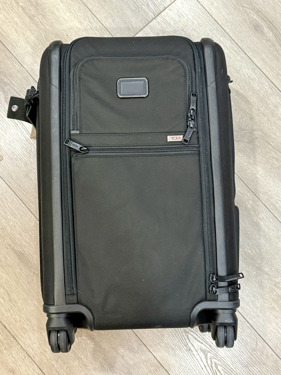 TumI Alpha 3 Continental Expandable Carry On