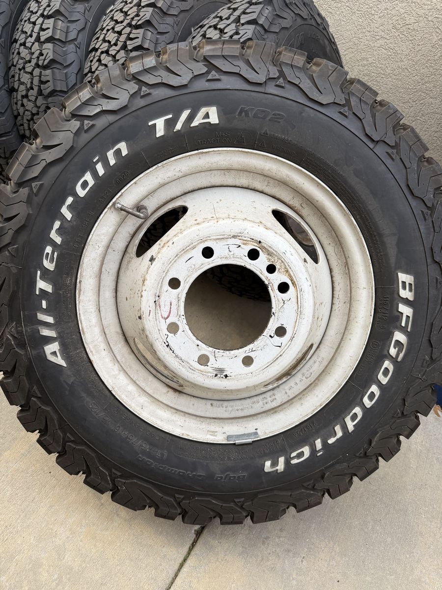 RV / LT Tires
