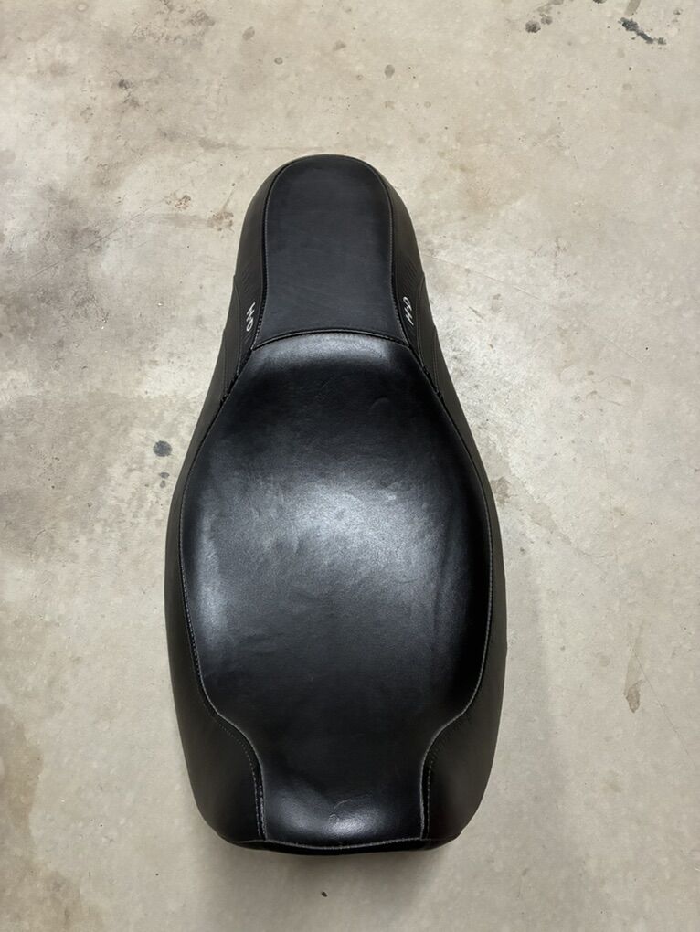 Harley Davidson Dyna Seat