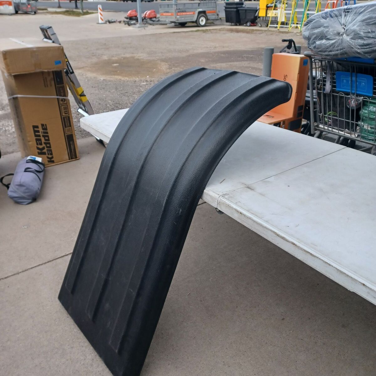 semi rear wheel fender