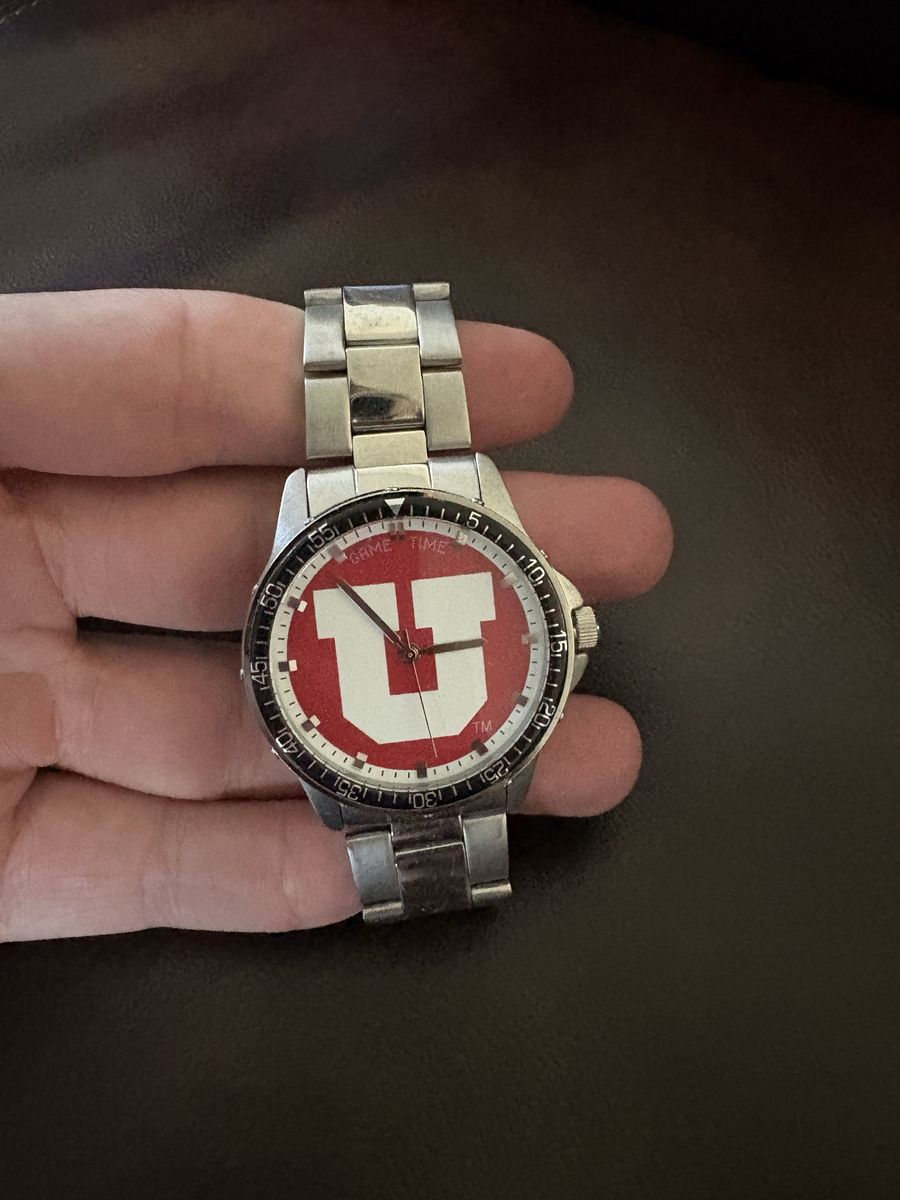 Vintage University of Utah Sports Watch Silver & Red 