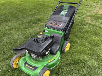 John Deere JX75 Self-Propelled Mower – Excellent Condition
